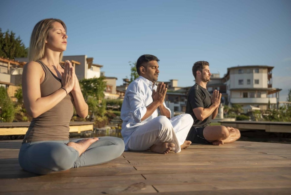 Yoga am Koiteich führt zu innerer Balance