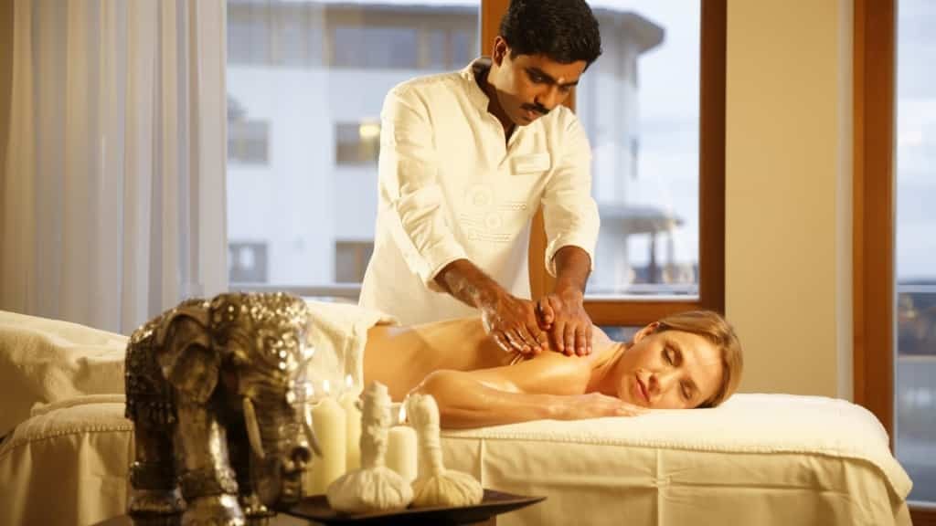 Wohltuende ayurveda Massage im Larimar Premium Spa