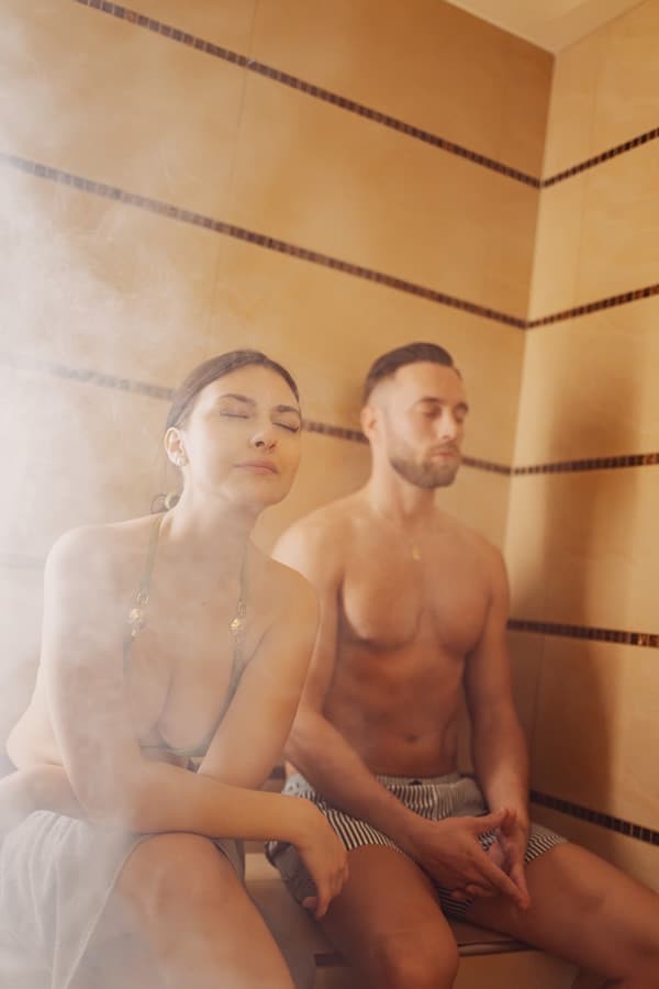 Spa-Suite-Dampfbad-hoch-(c)-Hotel-Larimar,-Karl-Schrotter-Photograph