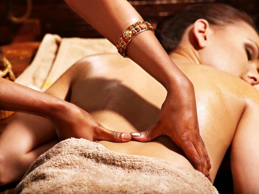 Indische Massage im Premium-Spa Larimar