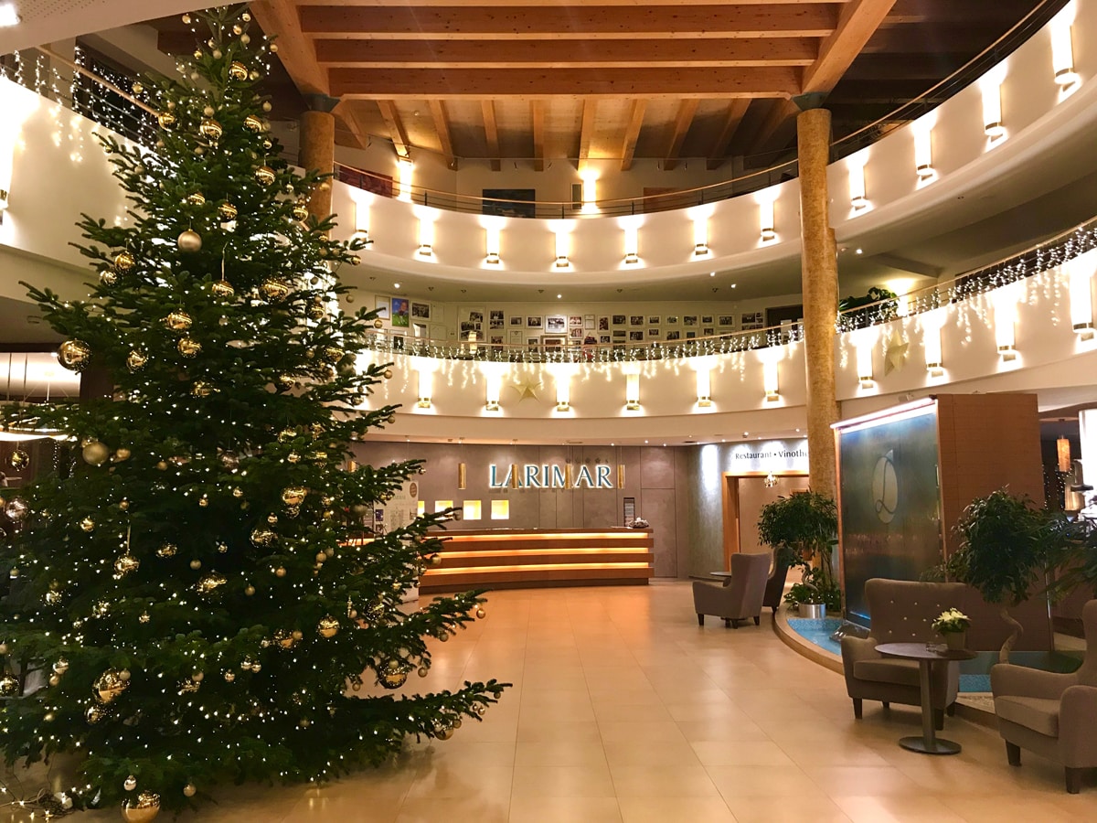 Hotellobby-Weihnachten-Larimar