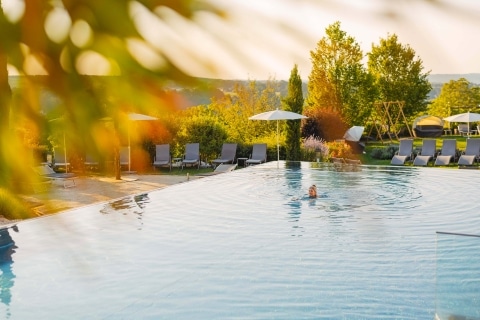 Sommergenuss im Infinitypool ©Karl Schrotter Photography (35)