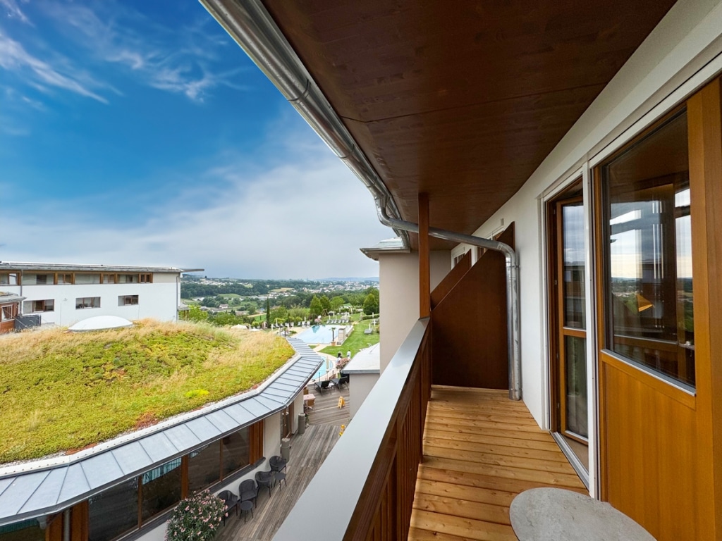 Premium-Einzelzimmer-Ausblick-Pools